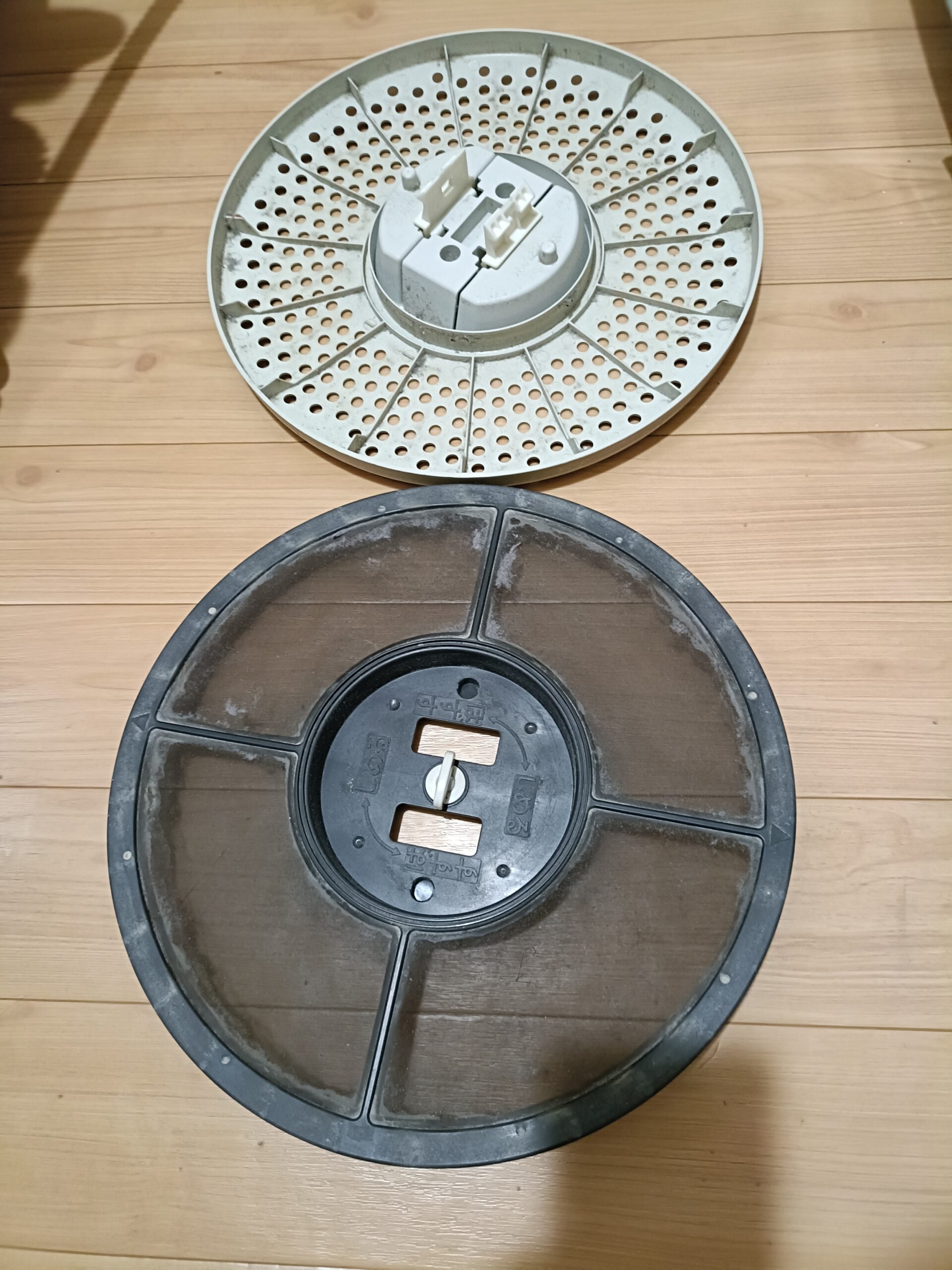 乾太くん旧型フィルター掃除後。きれいになった状態