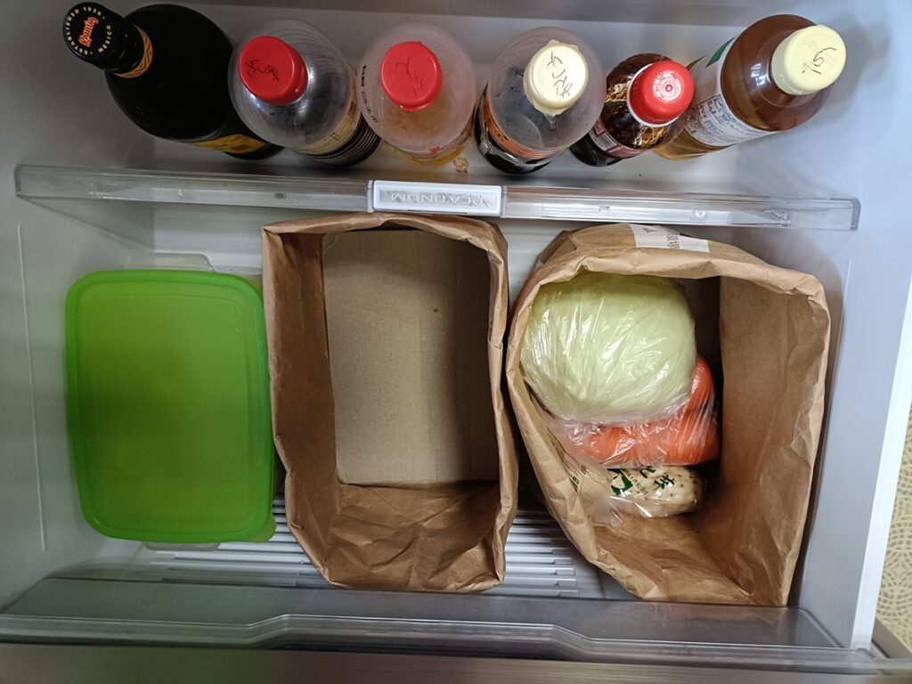野菜室の様子。軟らかいので大きいものも入る